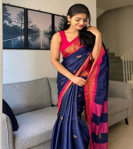 Graceful Silk Saree with Contrast Zari Border