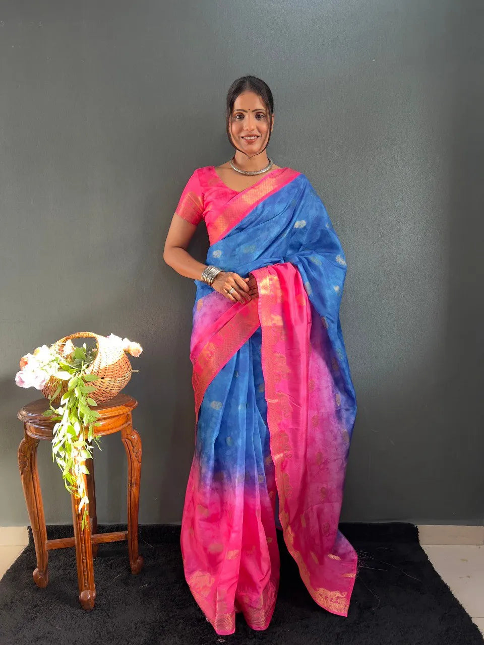 Traditional Handloom Saree with Contrast Pallu