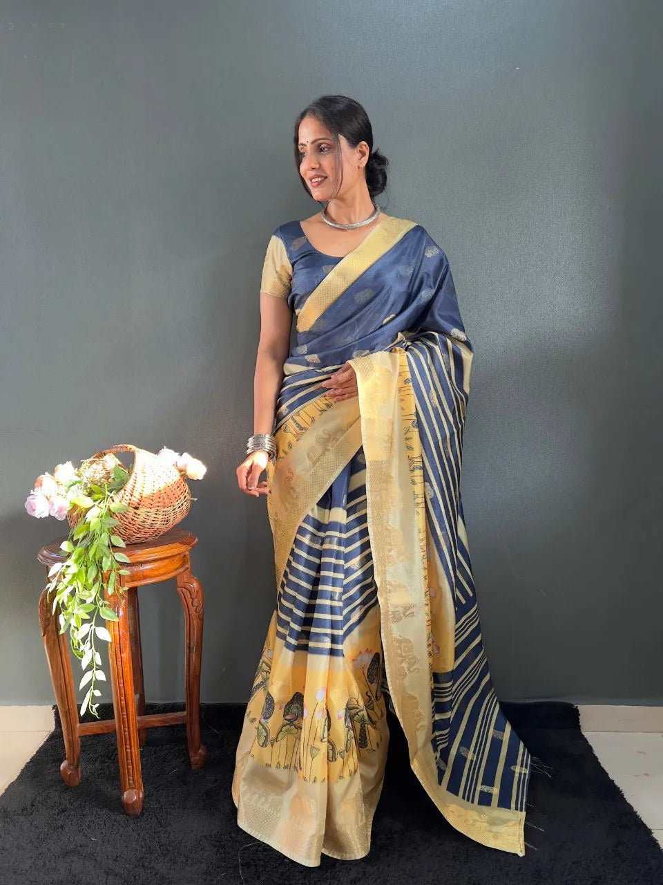 Traditional Handloom Saree with Contrast Pallu