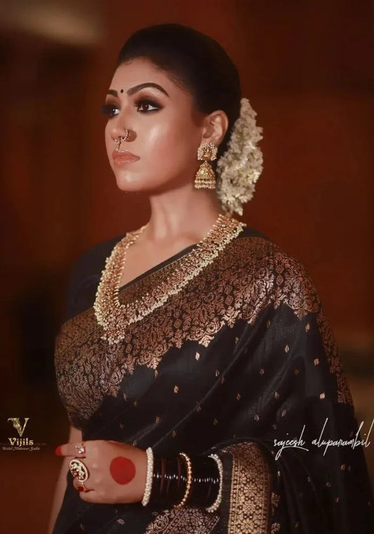 Royal Banarasi Silk Saree with Intricate Zari Weaving