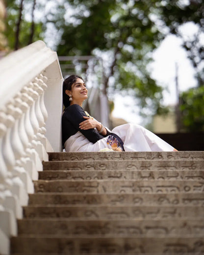 Elegant Handloom Cotton Saree with Traditional Bullock Cart Border