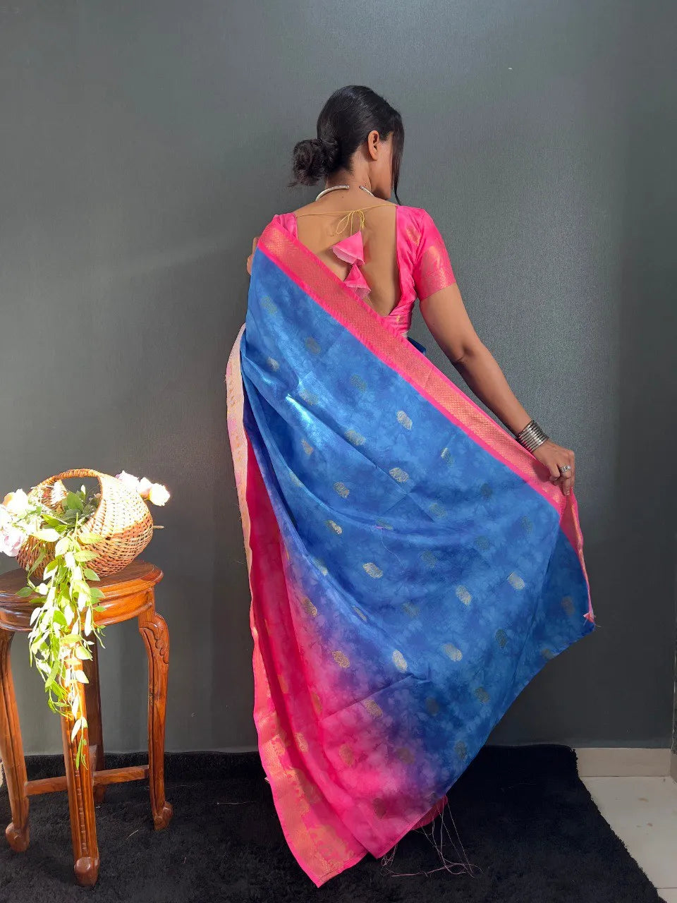 Traditional Handloom Saree with Contrast Pallu