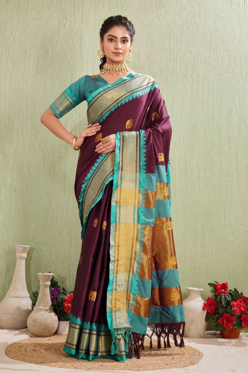 Traditional Kanjivaram Silk Saree with Elegant Checked Zari Design