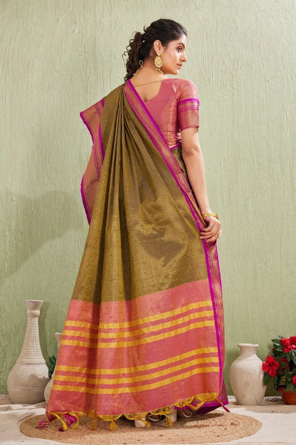 Traditional Kanjivaram Silk Saree with Elegant Checked Zari Design