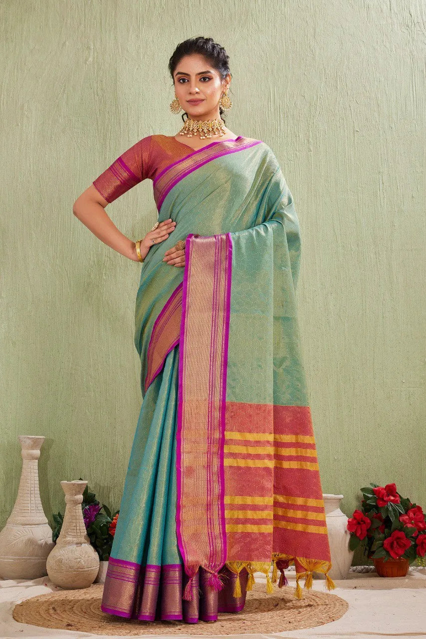 Traditional Kanjivaram Silk Saree with Elegant Checked Zari Design