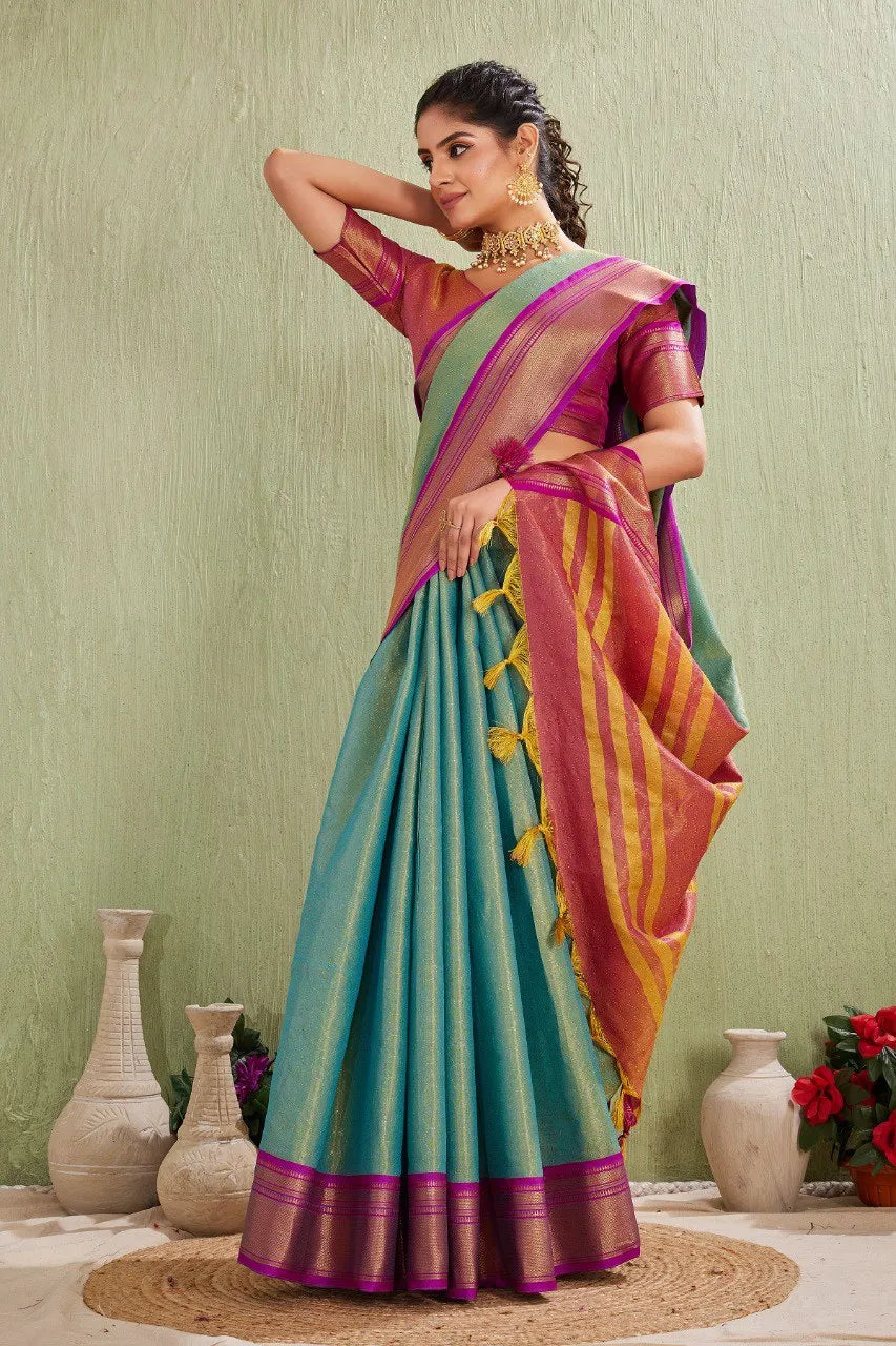 Traditional Kanjivaram Silk Saree with Elegant Checked Zari Design