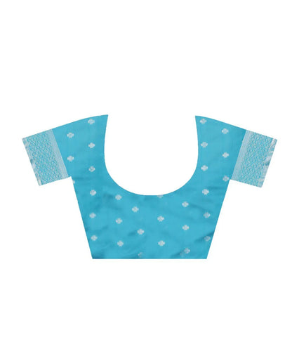 Luxurious Banarasi Silk Saree with Floral Brocade Weaving