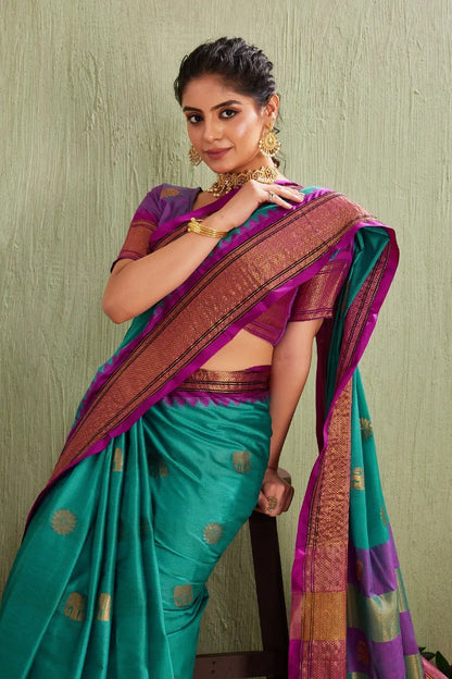 Traditional Kanjivaram Silk Saree with Elegant Checked Zari Design