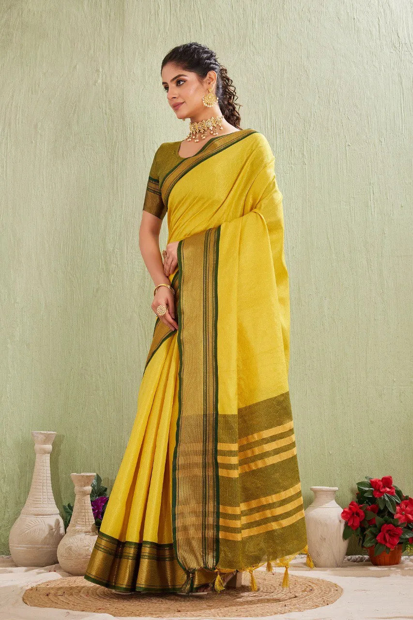 Traditional Kanjivaram Silk Saree with Elegant Checked Zari Design