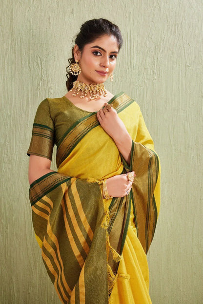 Traditional Kanjivaram Silk Saree with Elegant Checked Zari Design